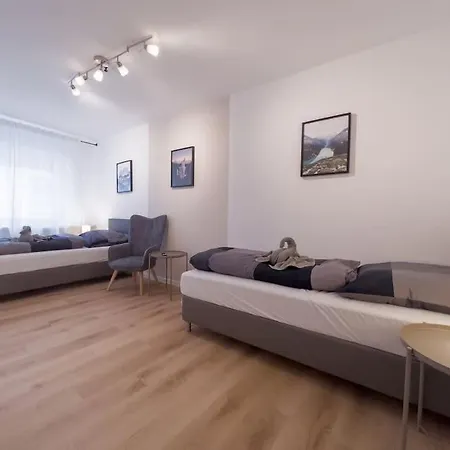 公寓 3-zimmer 88 Qm Bis Zu 8 Personen 维宁根